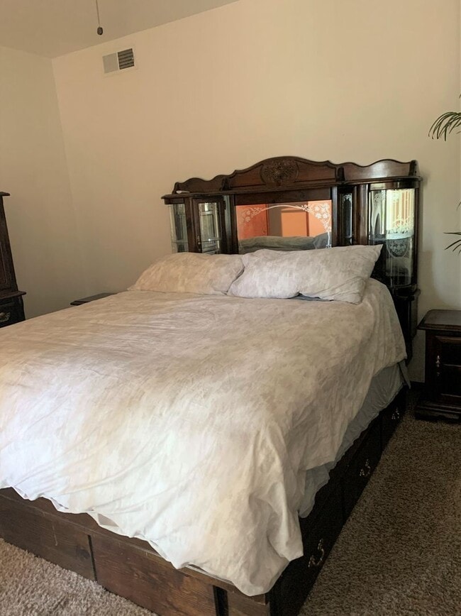 Building Photo - Lake Oroville Lake House with Spectacular Views!