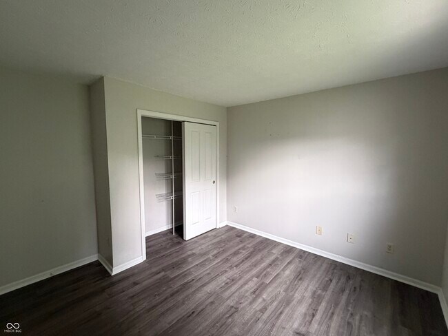 Building Photo - 411 Garden Grace Dr