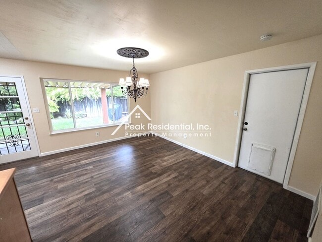 Building Photo - Wonderful 4bd/2ba Citrus Heights Home!