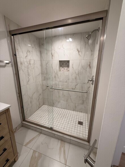 master bath - 315 Chester St