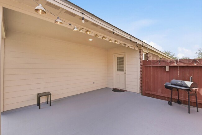 Building Photo - 23714 Shortleaf Pine Dr