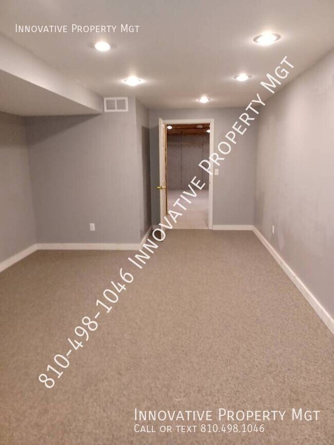 Building Photo - 1099 Old Leake Ct