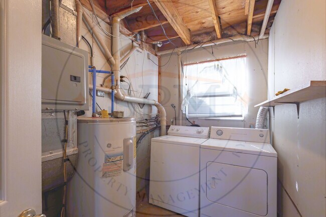 Building Photo - 9204 Woodreed Ct