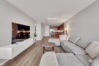 Building Photo - 1660 N La Salle Dr