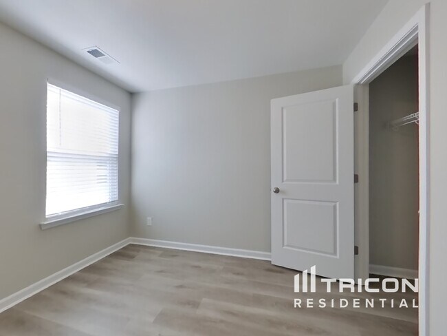 Building Photo - 309 Woodfern Ct