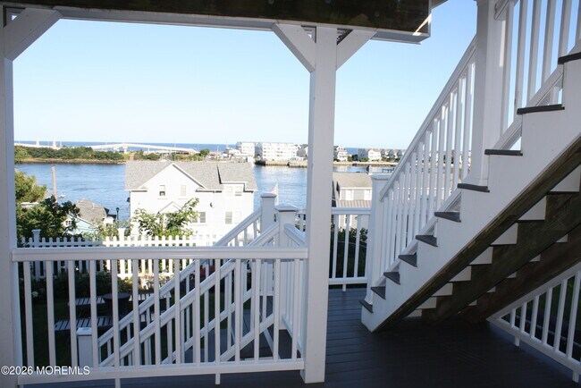 Building Photo - 42 Oceanview Ave