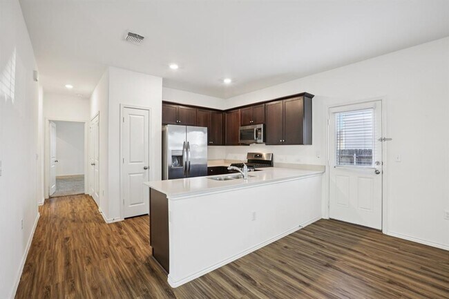 Building Photo - 15312 Sweet Mimosa Dr