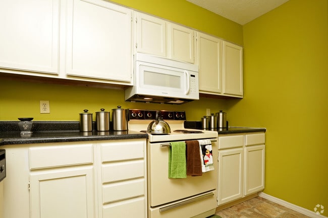 Three Bed Room - Kitchen - Nextwave - Hickory Grove