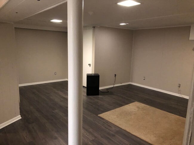 Living room (door to storage) - 1172 Gateway Dr
