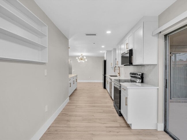 Building Photo - 10691 NW 28th St