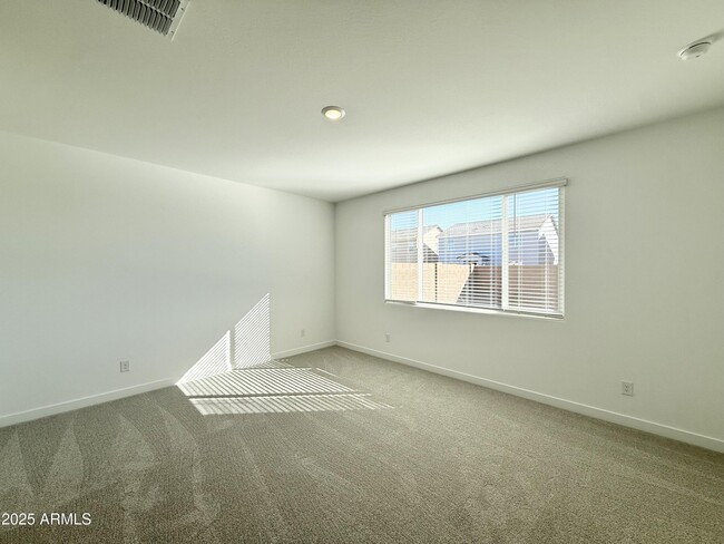 Building Photo - 9543 W Avalon Dr