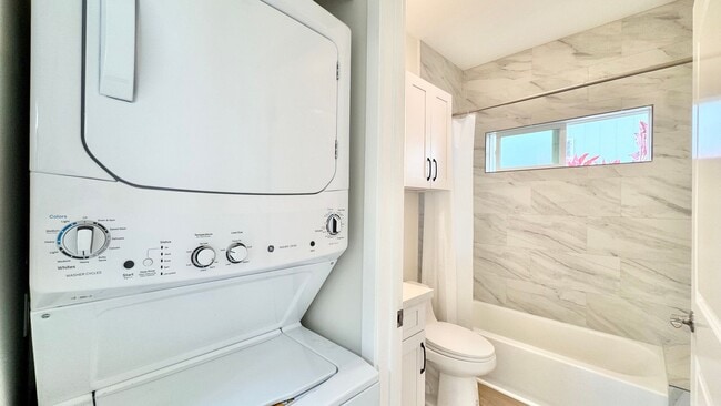 Building Photo - BRAND NEW 1 BED/1 BATH IN THE HEART OF KAI...