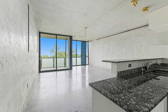 Primary Photo - 480 John Wesley Dobbs Ave NE