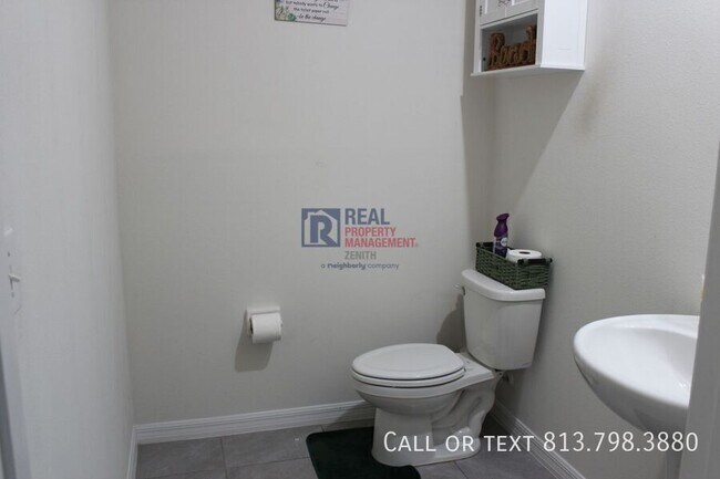 Building Photo - 3199 Suncoast Plains Dr