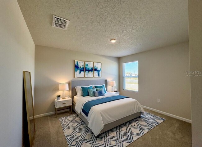 Building Photo - 1221 Lexington Ln