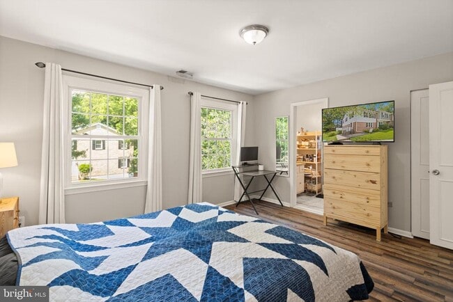 Building Photo - 8573 Tyrolean Way