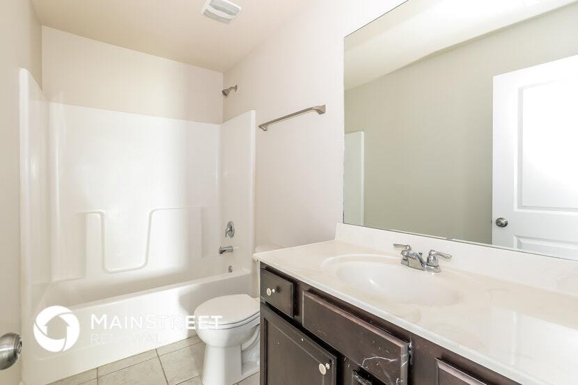 Building Photo - 694 Independence Ave