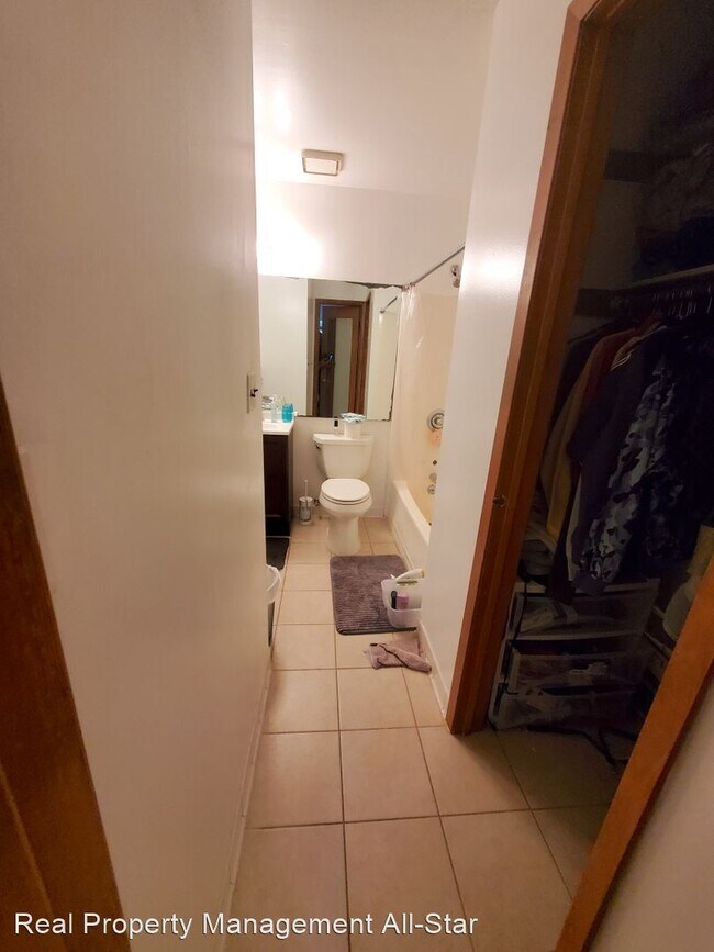 Building Photo - 2 br, 2.5 bath House - 24 Courtlandt Street