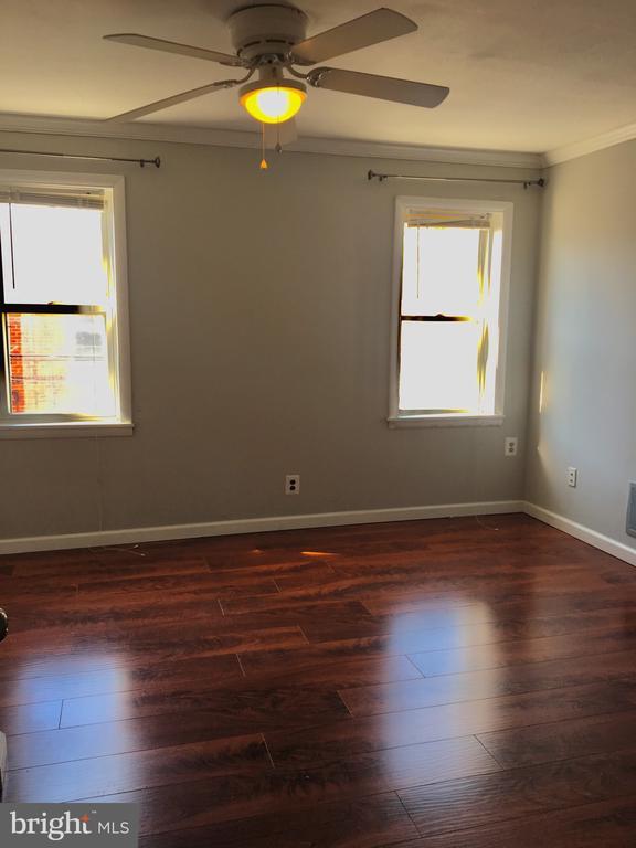 Building Photo - 4529 Smick St