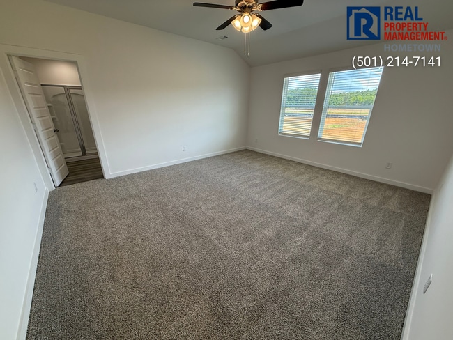 Building Photo - 108 E Fredonia Ct