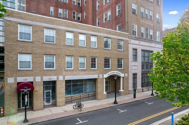 Building Photo - 124 Court St