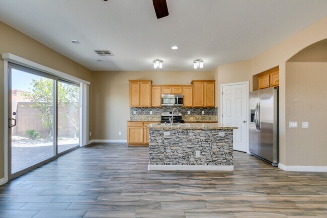 Building Photo - GORGEOUS 2 STORY HOME*4 BEDROOMS*TONS OF UPGRADES*STAINLESS STEEL APPLIANCES*