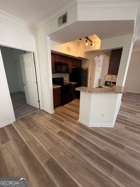 Building Photo - 245 Amal Dr SW