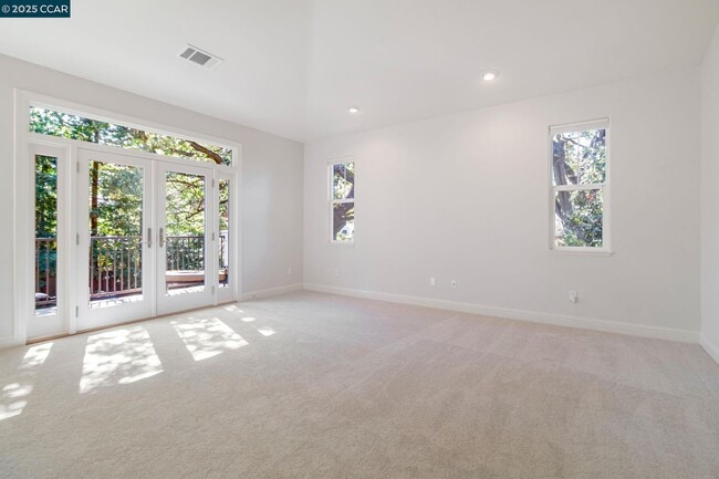 Building Photo - 1423 Homestead Ave