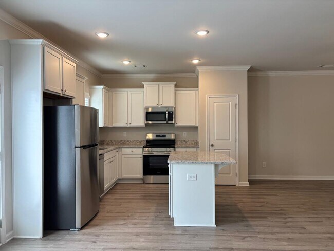 Building Photo - 200-B Alston Ridge Dr