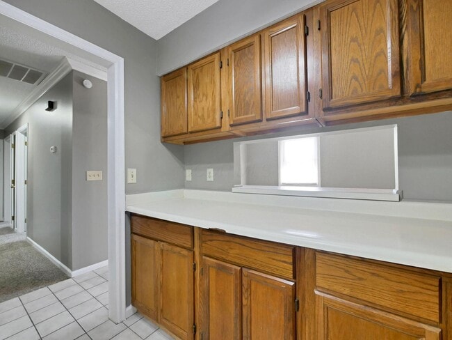 Building Photo - 175 Kraft Dr