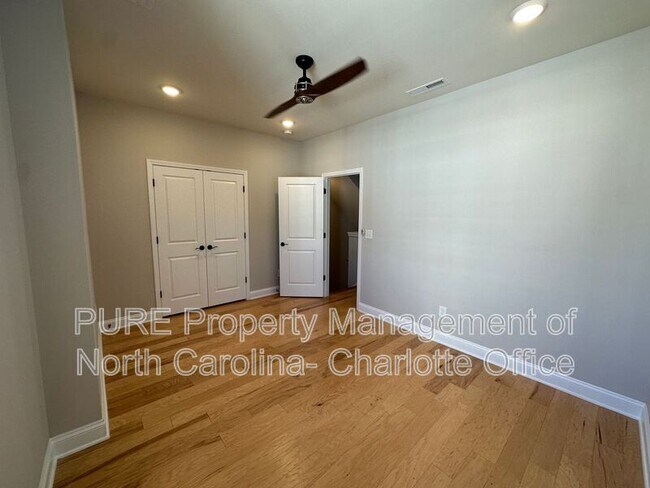 Building Photo - 9209 Colin Crossing Ct