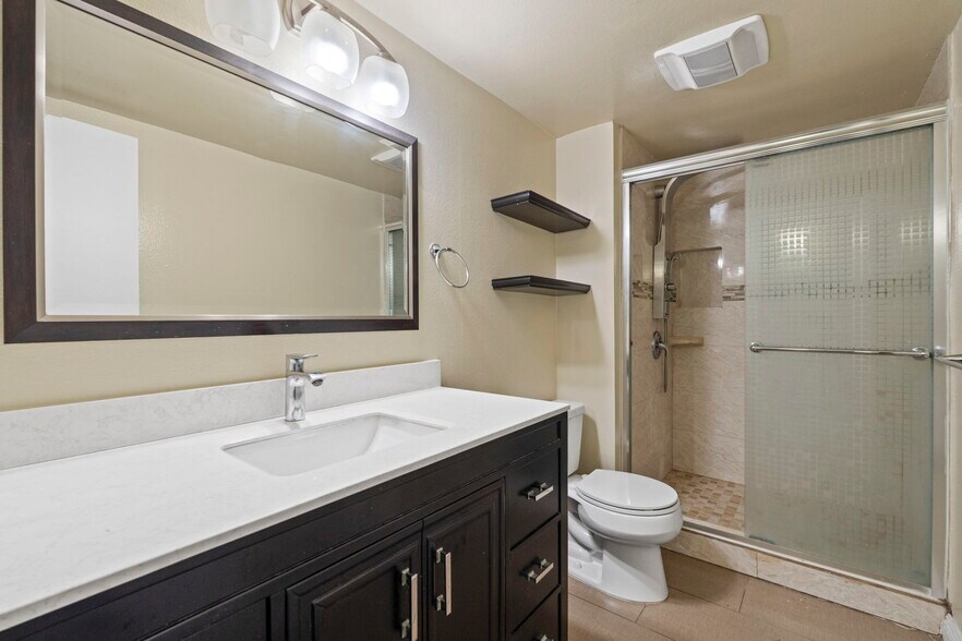 Building Photo - 3113 Raintree Cir