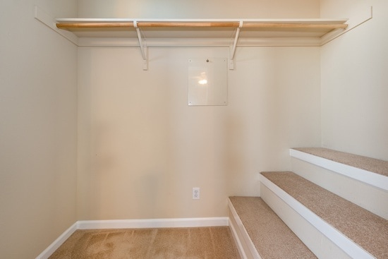 Building Photo - Great neighborhood - Open floorplan!