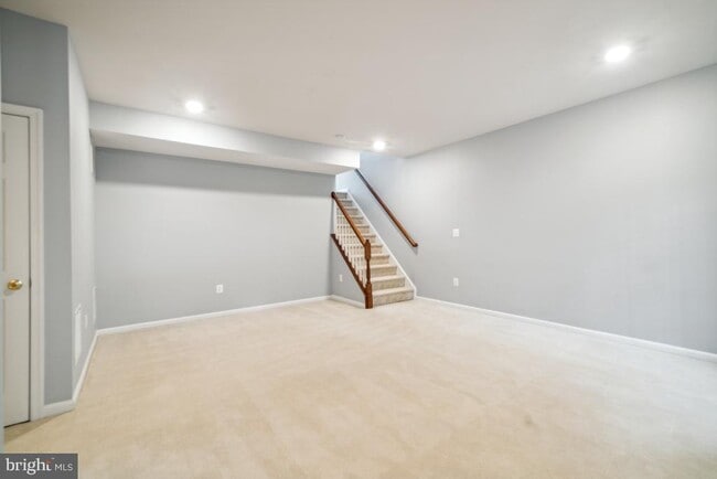 Building Photo - 8330 Leighlex Ct