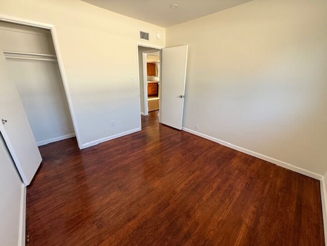 Building Photo - **LA MIRADA** Beautifully Maintained 3-Bed...