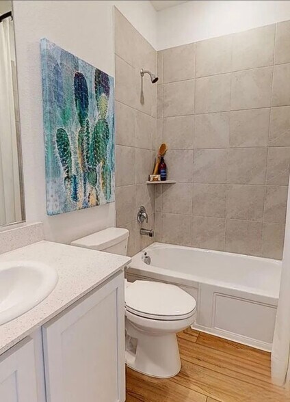 Building Photo - 1000 Chip St