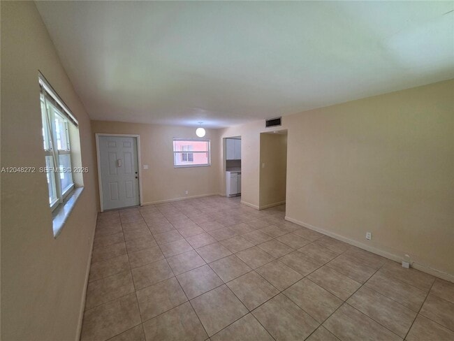 Building Photo - 6130 Funston St