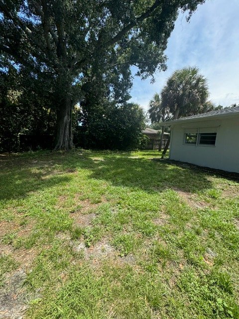 Building Photo - 7406 Pacific Ave