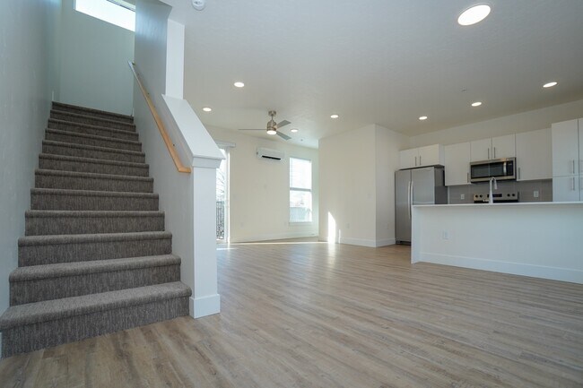 Building Photo - 4625 N Iota Ln