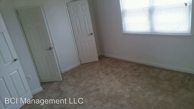 Building Photo - 2125 Cameron Dr