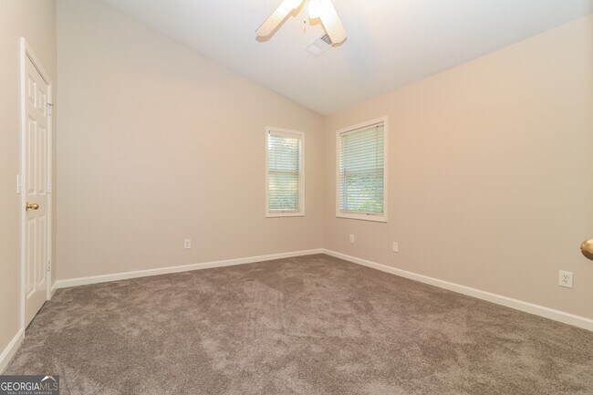 Building Photo - 2988 Porsche Pl