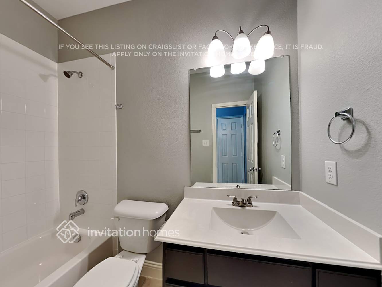Building Photo - 1304 Roadrunner Dr