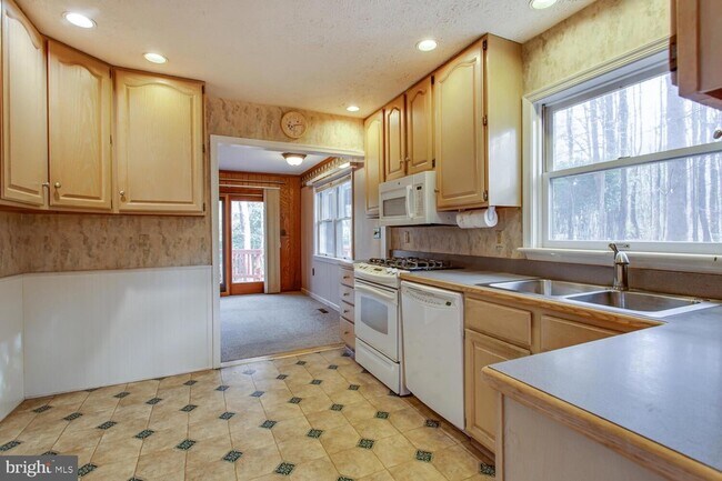 Building Photo - 12225 Tall Pines Ct