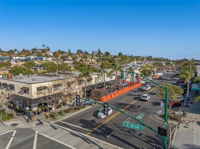 Building Photo - Remodeled, 2BD/2BA Duplex w/ Sunset Views: Fenced Yard, Garage, Steps to Beach & Downtown Encinitas