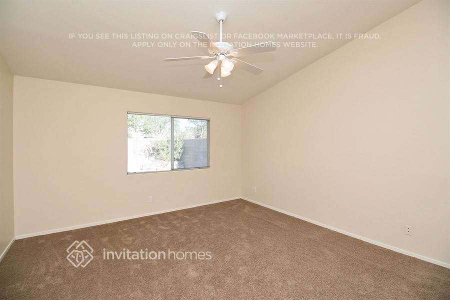 Building Photo - 5823 Berry Hill Ln