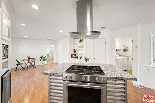 Building Photo - 29500 Heathercliff Rd