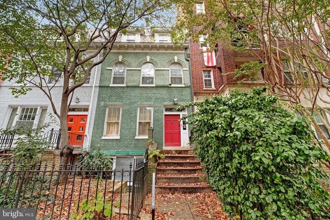 Building Photo - 1745 Lanier Pl NW
