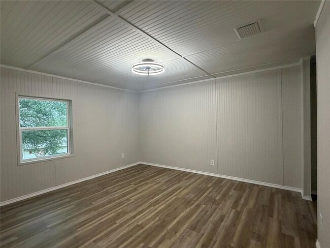 Building Photo - 21475 Coyote Trail