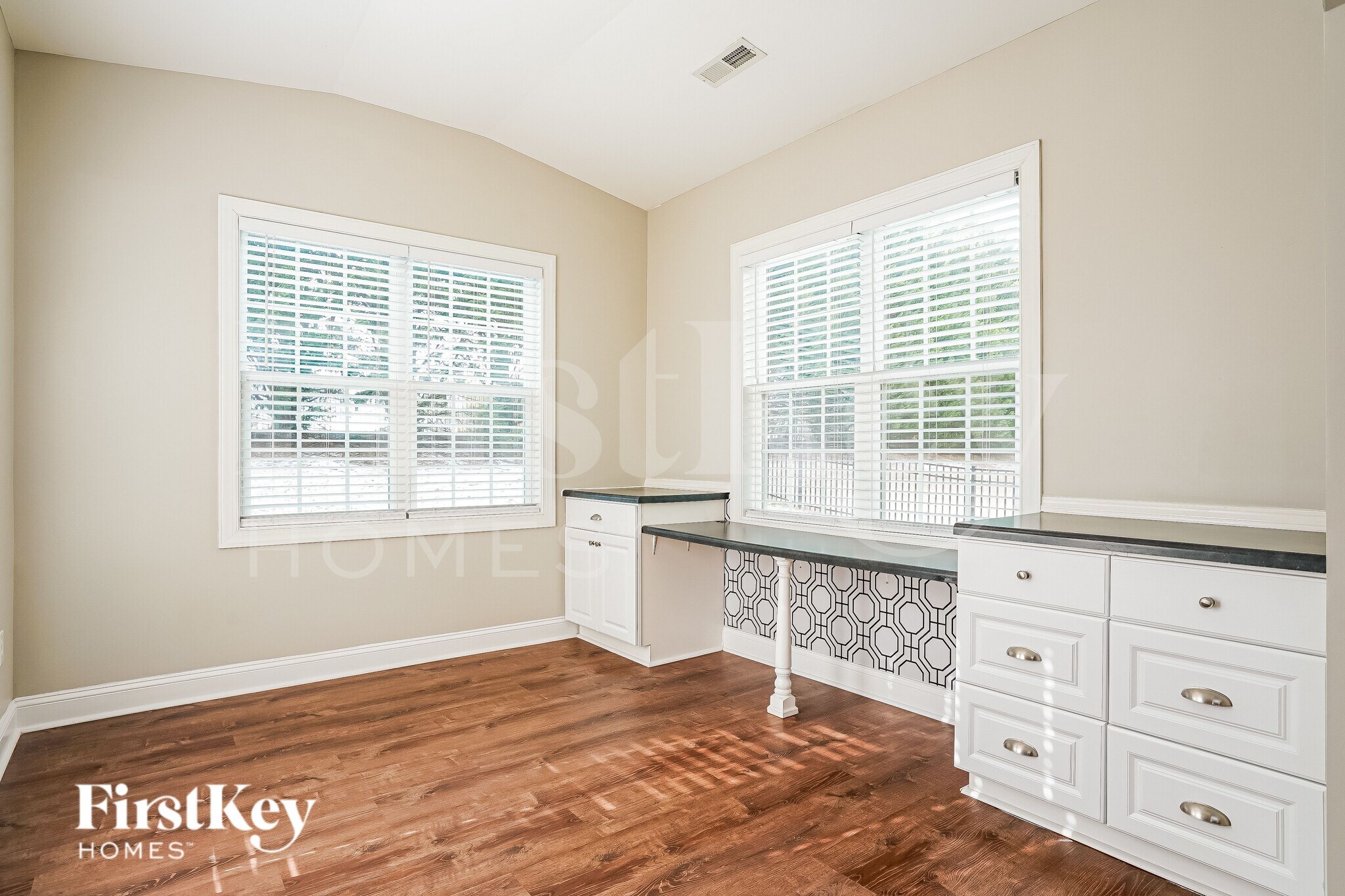 Building Photo - 1225 Old Bramble Ln