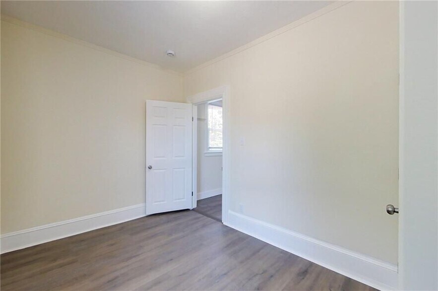 Building Photo - 41 Almy St
